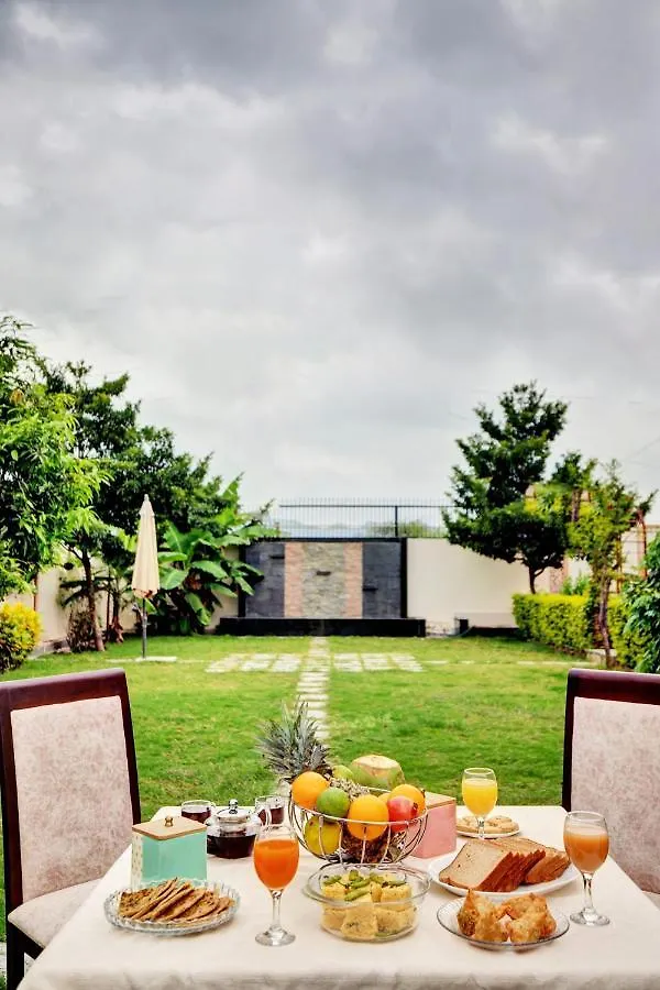 Arna Villa By Veo - Part Of Stayvista Udaipur